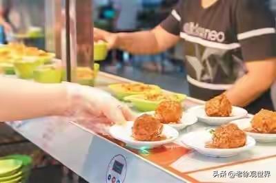 近日，第十三届中华慈善奖在北京举行表彰大会，“南京理工大学瑞华暖心饭卡”成为唯一