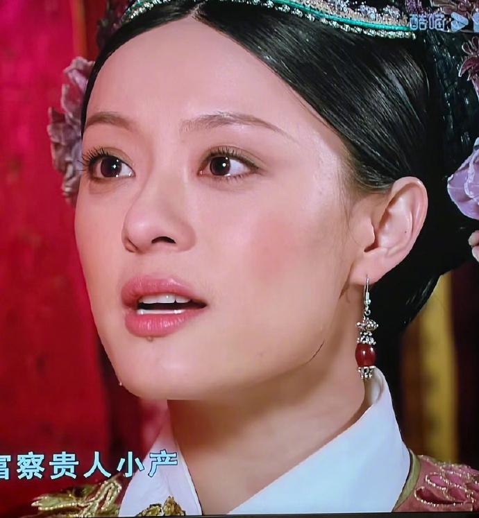 以前的剧没滤镜，连嬛嬛的唇毛都看得一清二楚[笑cry] ​ ​​​
