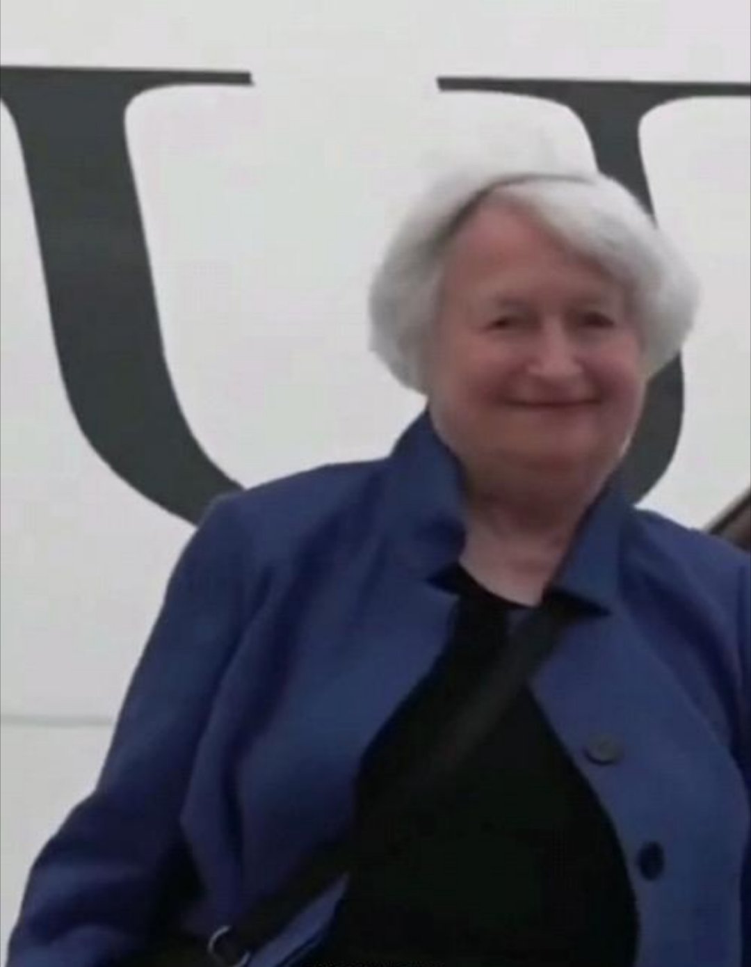 检讨书我把耶伦官儿说小了文/司马南耶伦财长访华，我做了几期节目，其中有一期说到耶