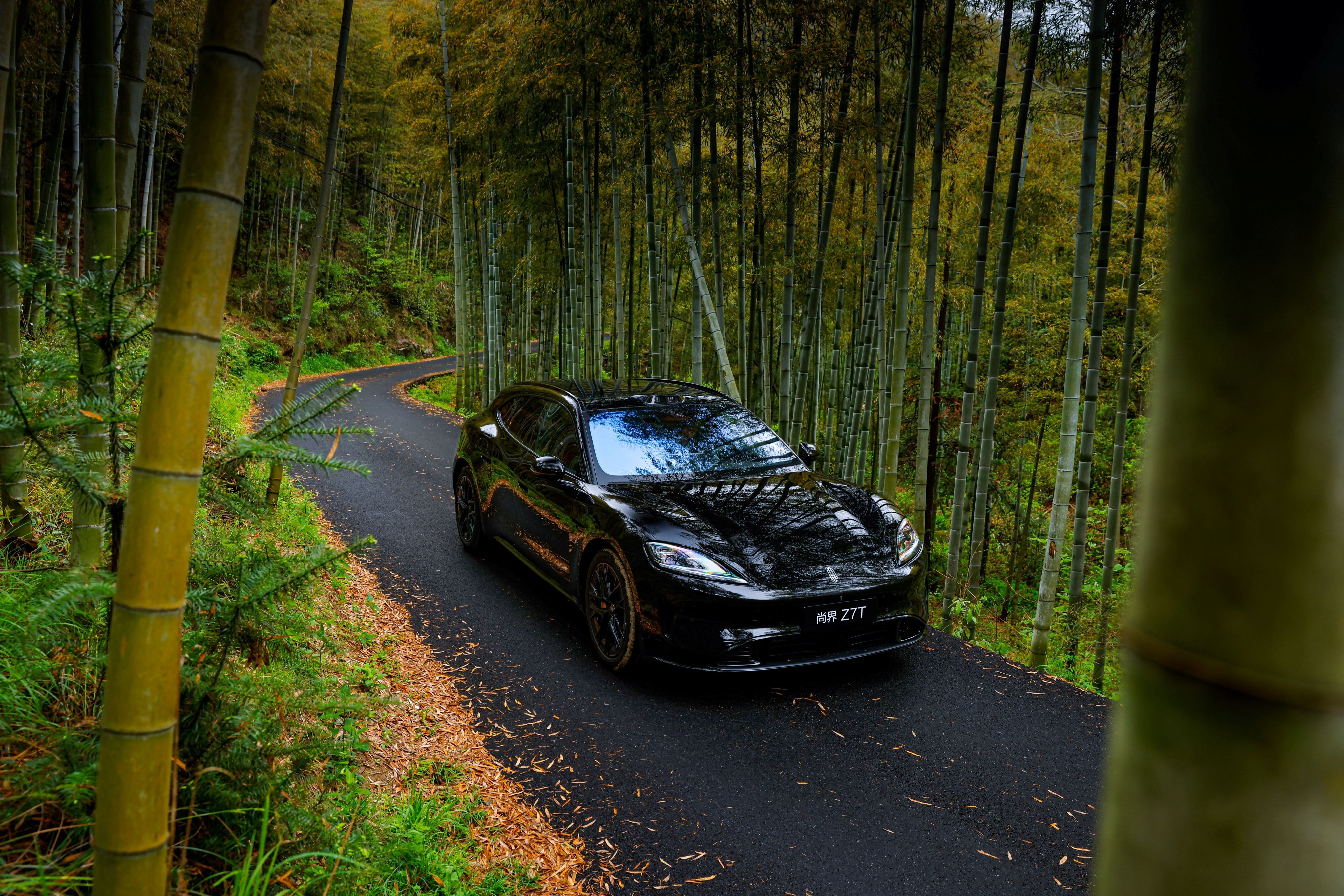 尚界Z7动态评测首发 电驱时代，快是基础，稳和安全才是操控的精髓，尤其是弯道。今