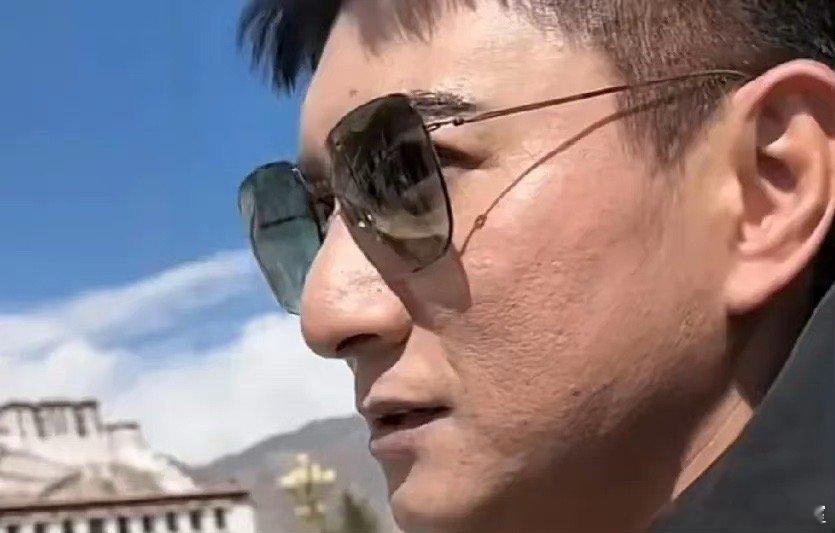 美貌本身就是基因彩票！吴奇隆年轻时候是顶级帅哥吧！但是他如果和刘诗诗生个女儿，他