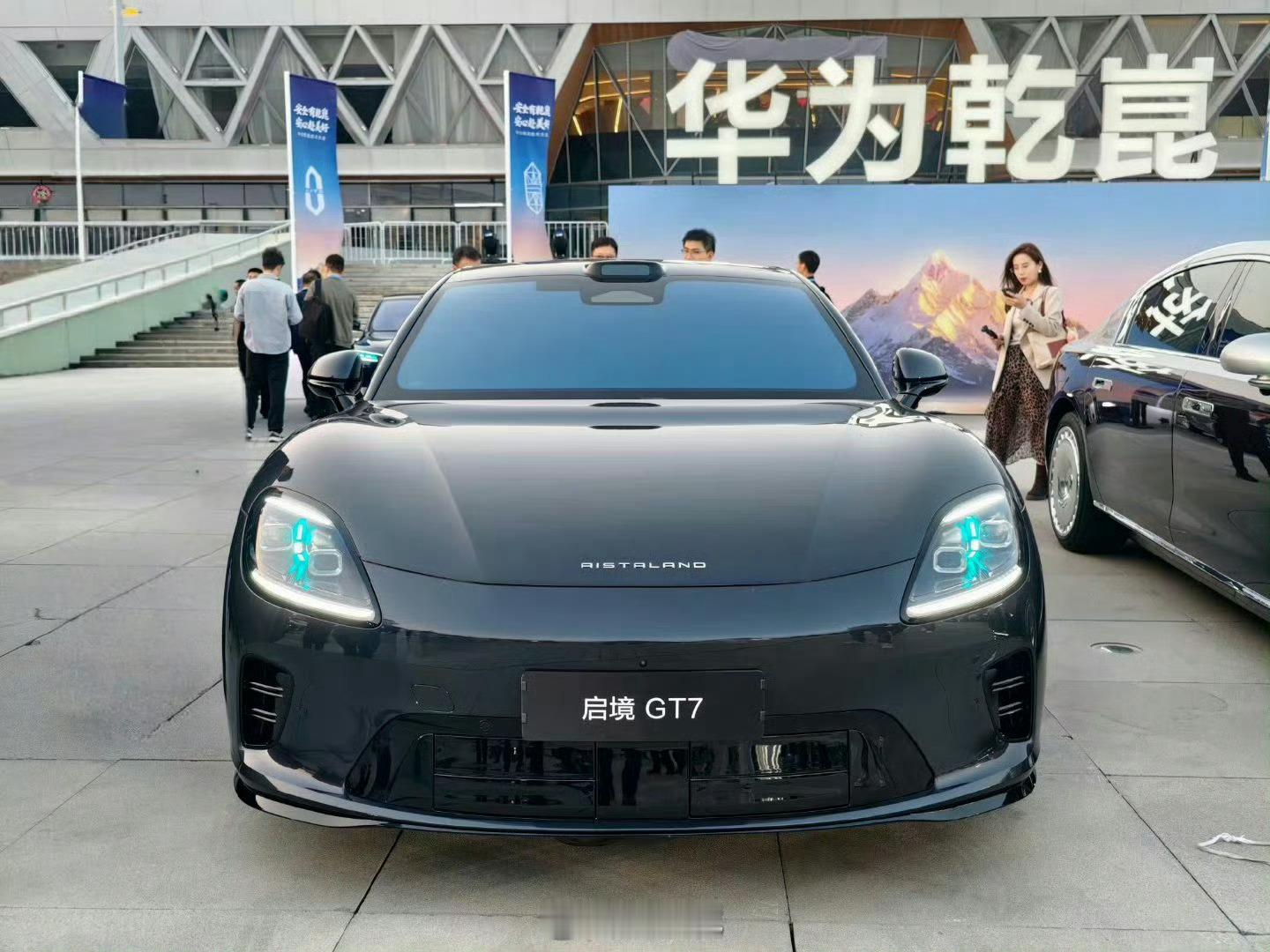 华为靳玉志解读下一代智能汽车什么才能算是下一代智能汽车？下一代智能汽车至少得具备