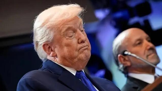 伊朗这步棋，走得太蠢了！美国不远万里打烂你的国家，连你的核心将领都敢公然斩杀，如