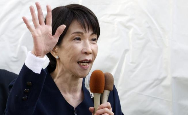 美财长贝森特在东京闭门宴上痛骂日本财长两小时，指着鼻子质问高市早苗的经济政策！这