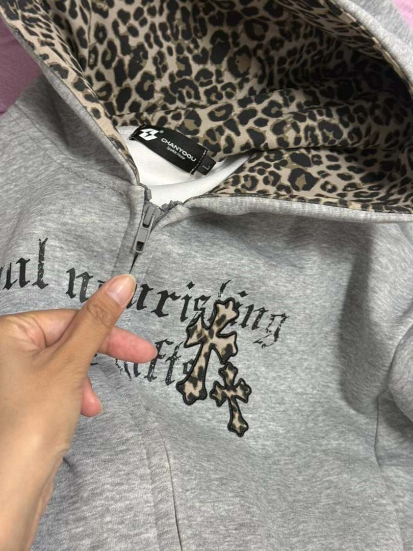 太喜欢我买的这件外套了 就感觉这件衣服写着我的名字🤓 