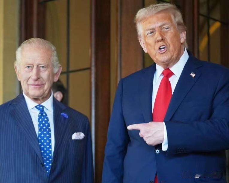为避免发生类似泽连斯基式的冲突，英国查理国王将与特朗普举行非公开会晤。

白宫同