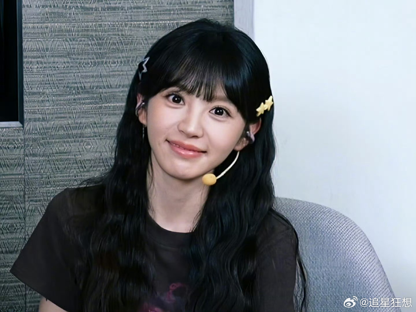 田曦薇王佳怡海岛姐妹情田曦薇和王佳怡在游戏里的操作配合，默契十足，这友情也太好磕