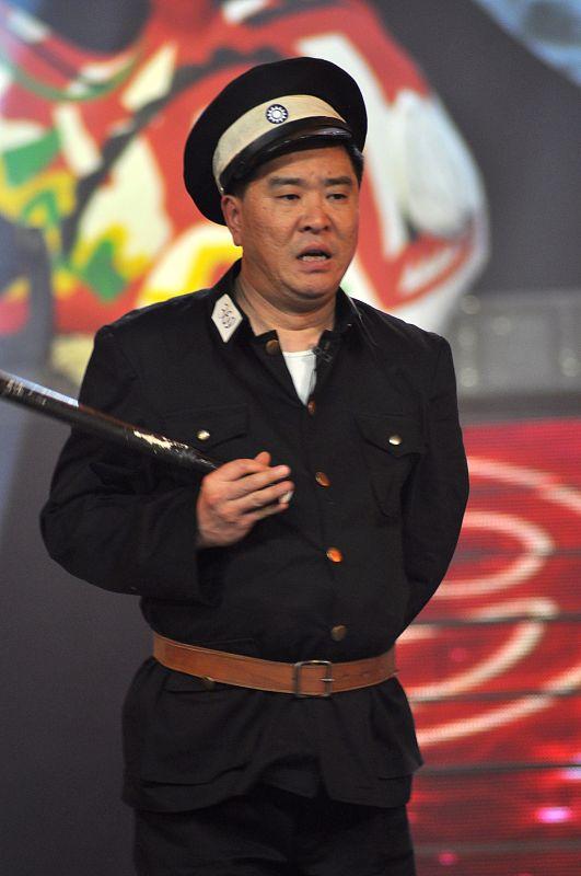 拿反面人物形象做秀真的该好好掂量下。
现在不少作品为了博眼球，把反派往“苏”了写