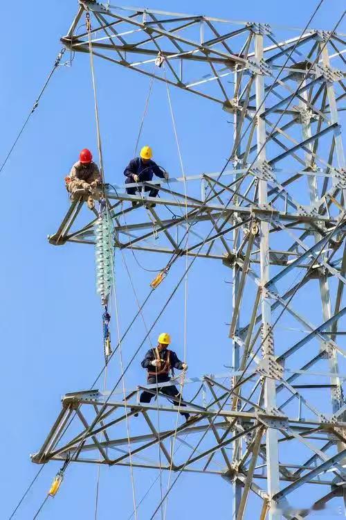 我国全社会用电量迈上新里程碑近 8 亿电力用户背后，是 9.9 万个基层网点、超