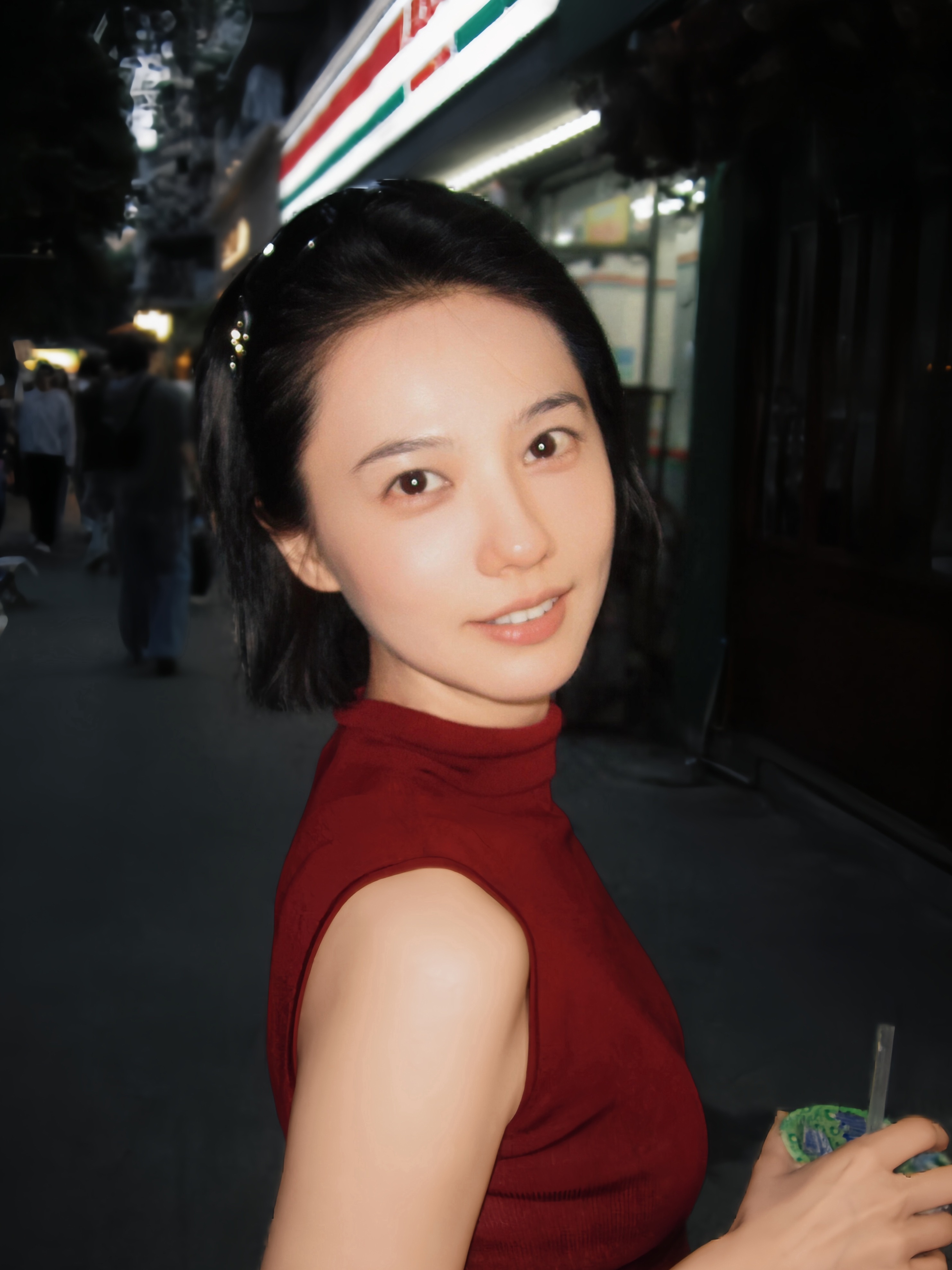 姜珮瑶和红色的适配度❤️ 