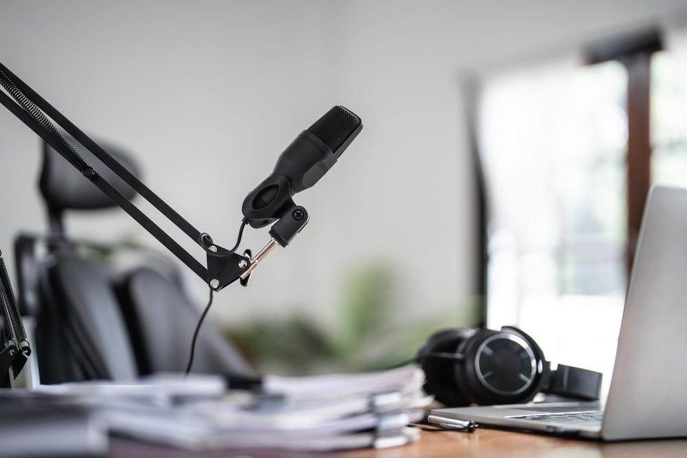 网友向男主播打赏42万生活陷入困难，要求返还一部分被拒，起诉对方全额返还被驳回