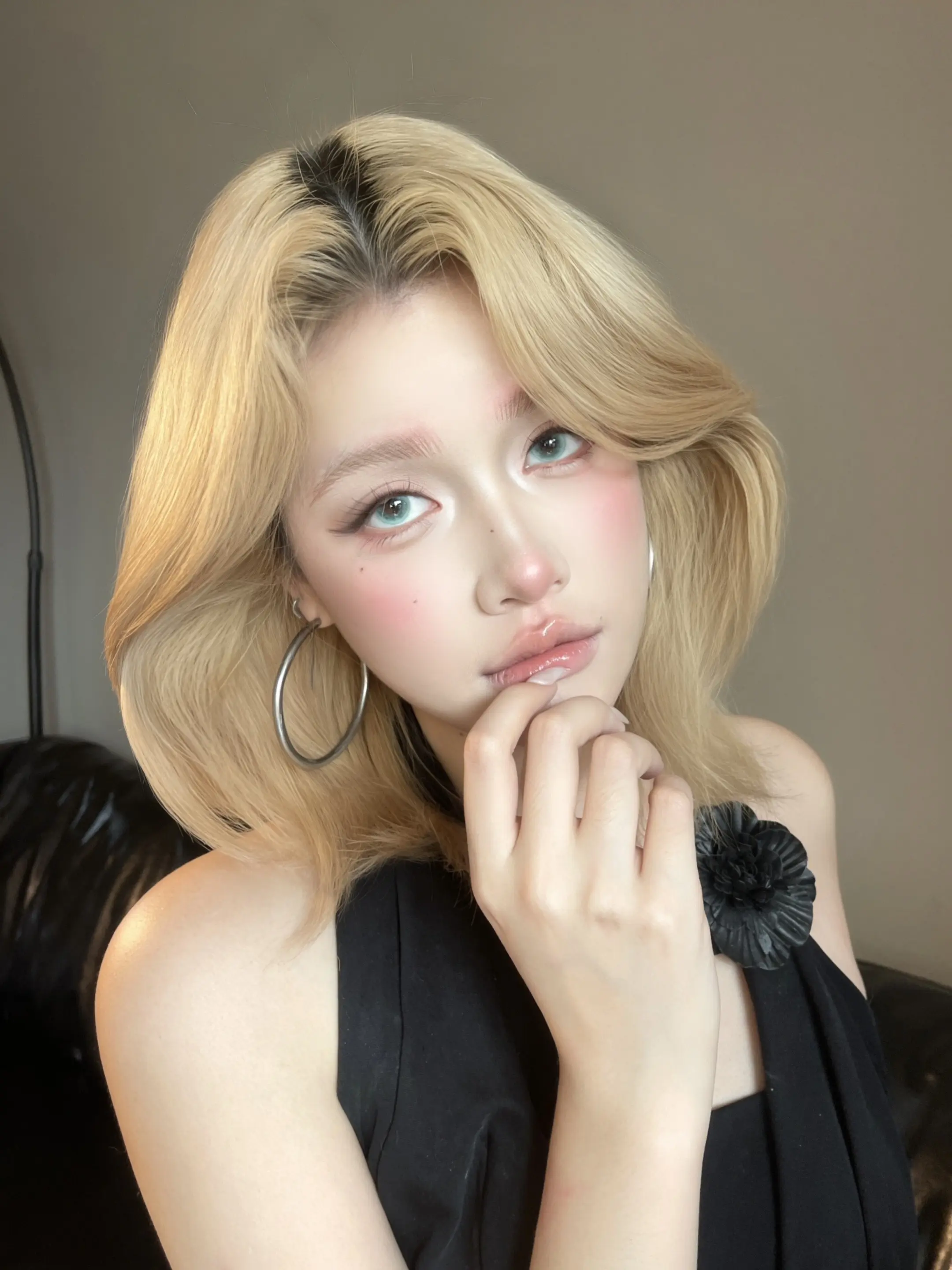 或许我们这辈子的关系。就像坦克和后视镜一样了