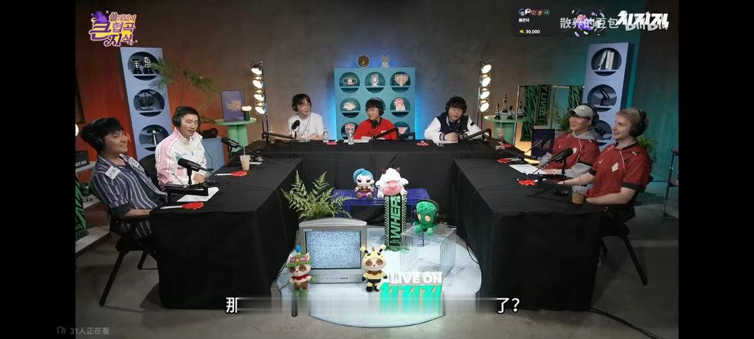 没想到vit靠这个出名了，vit挺可惜的，差个好教练，yamato和一些欧洲主播