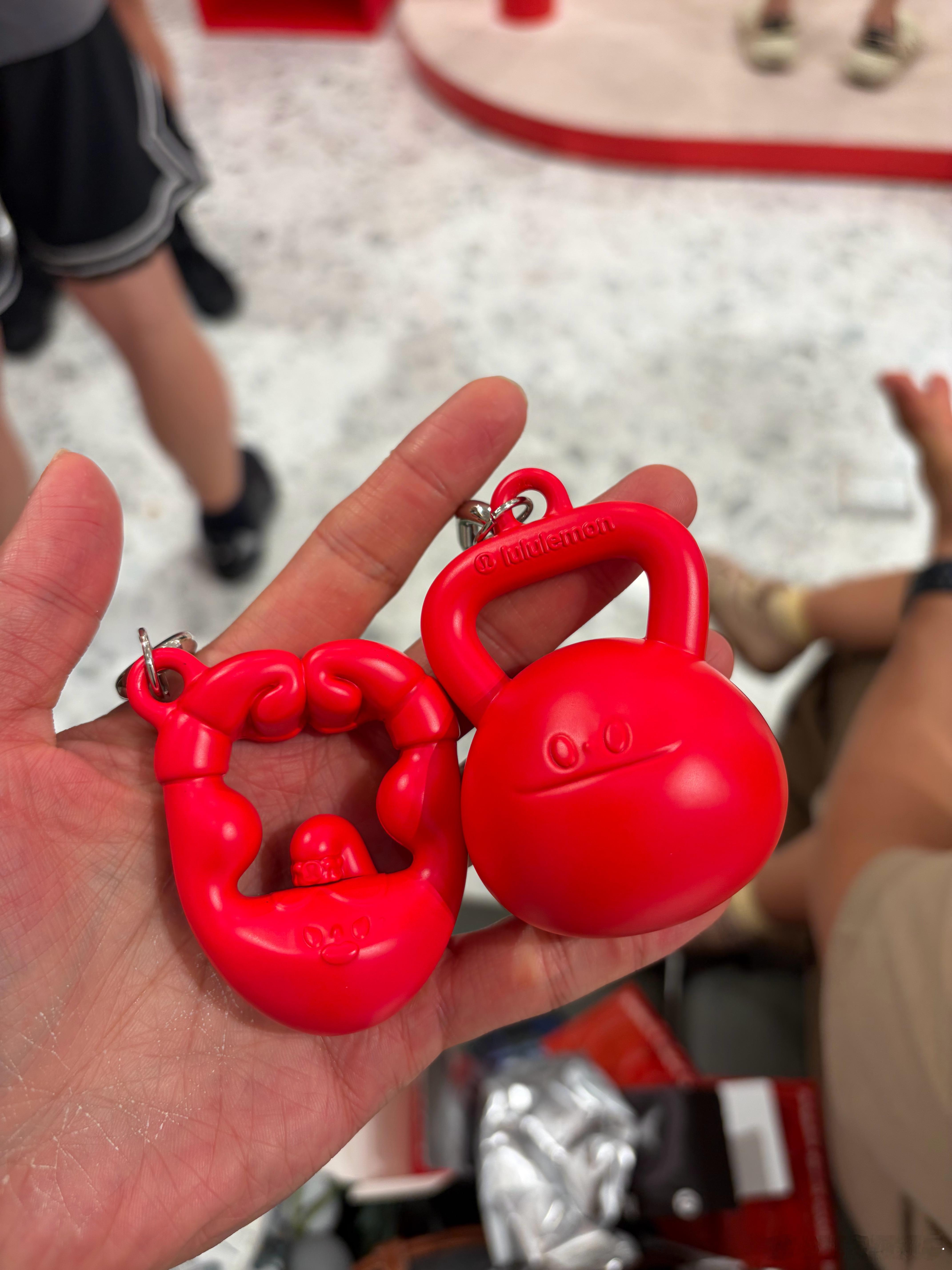 参加一个活动得到了两个盲盒不错不错 