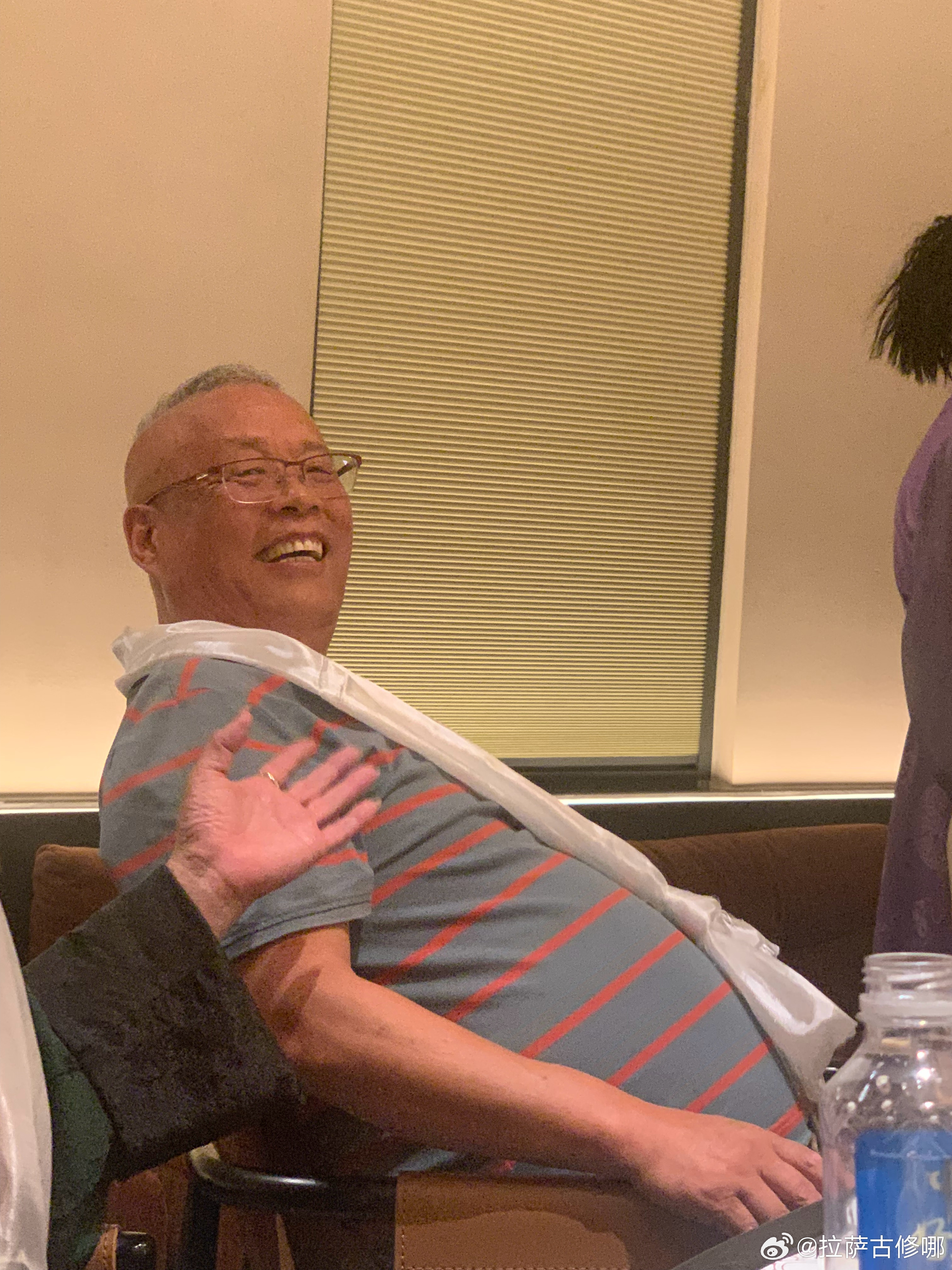 སྨྱོ་ཁུལ་གཟའ་ཁུལ་བྱེད་ཞོར་དུ།།དགོད་གཏམ་ག