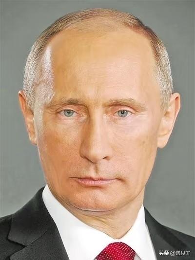 中东那边乱成一锅粥，全球油价一路狂飙。

本以为俄罗斯能靠这波红利大赚一笔，结果