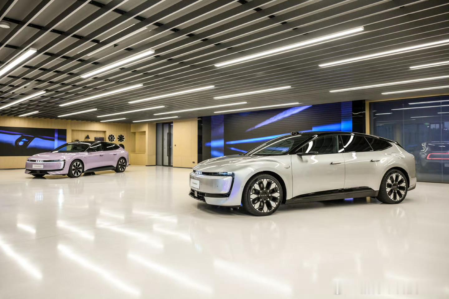 最近奥迪 E5 Sportback这款纯电轿跑挺多人在聊的，作为上汽奥迪首款战略