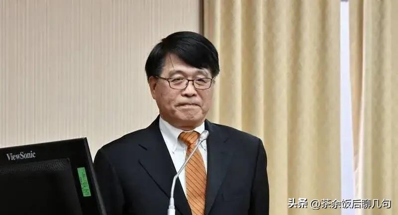 蓝白又赢了一局，绿营气的够呛。
 
3月13日选务机构人事表决结果出炉，蓝白联手