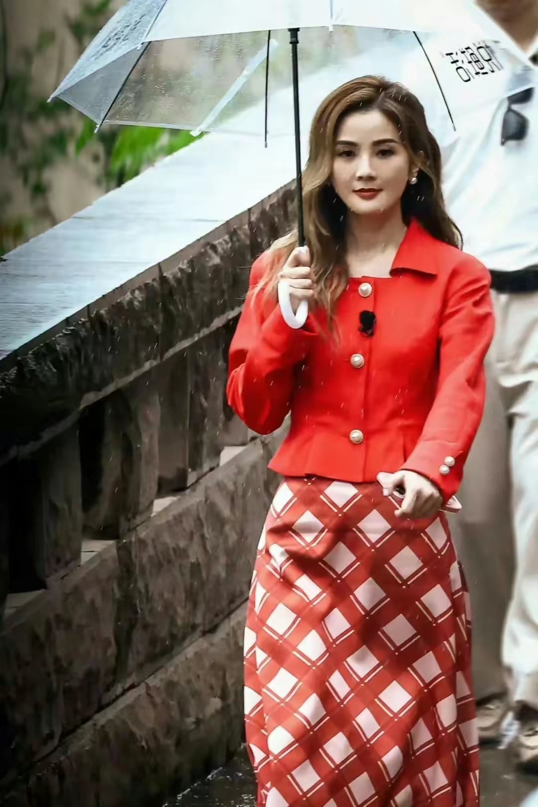 阿sa的港风造型，阿依莲的风格，好土气 ​​​