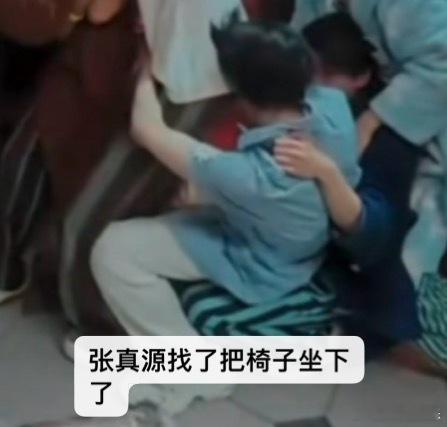 密室大逃脱 我的评分：密逃四怂密室大逃脱 闯密室全员胆小是什么体验？许凯推门遇小