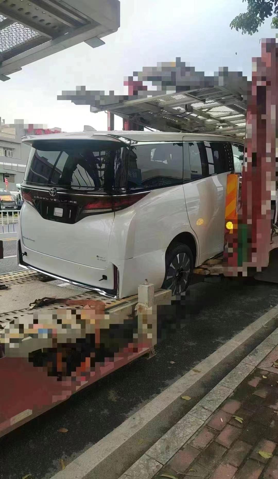 这雷克萨斯是真给我开眼了，运损车还能加价，还加价十一万？是谁给雷克萨斯的勇气？#