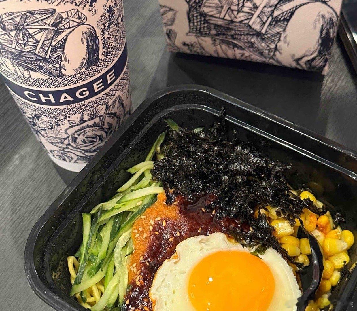 简简单单，吃个小饭饭吧这个拌面真的超级好吃😋 ​​​