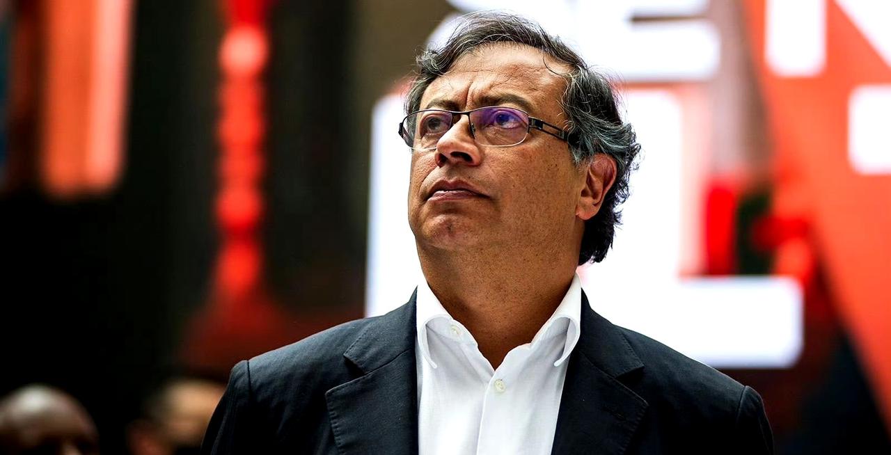 黑幕爆料！
哥伦比亚总统佩托口无遮拦地说出了一个事实，美国所谓的贩毒集团，直指委