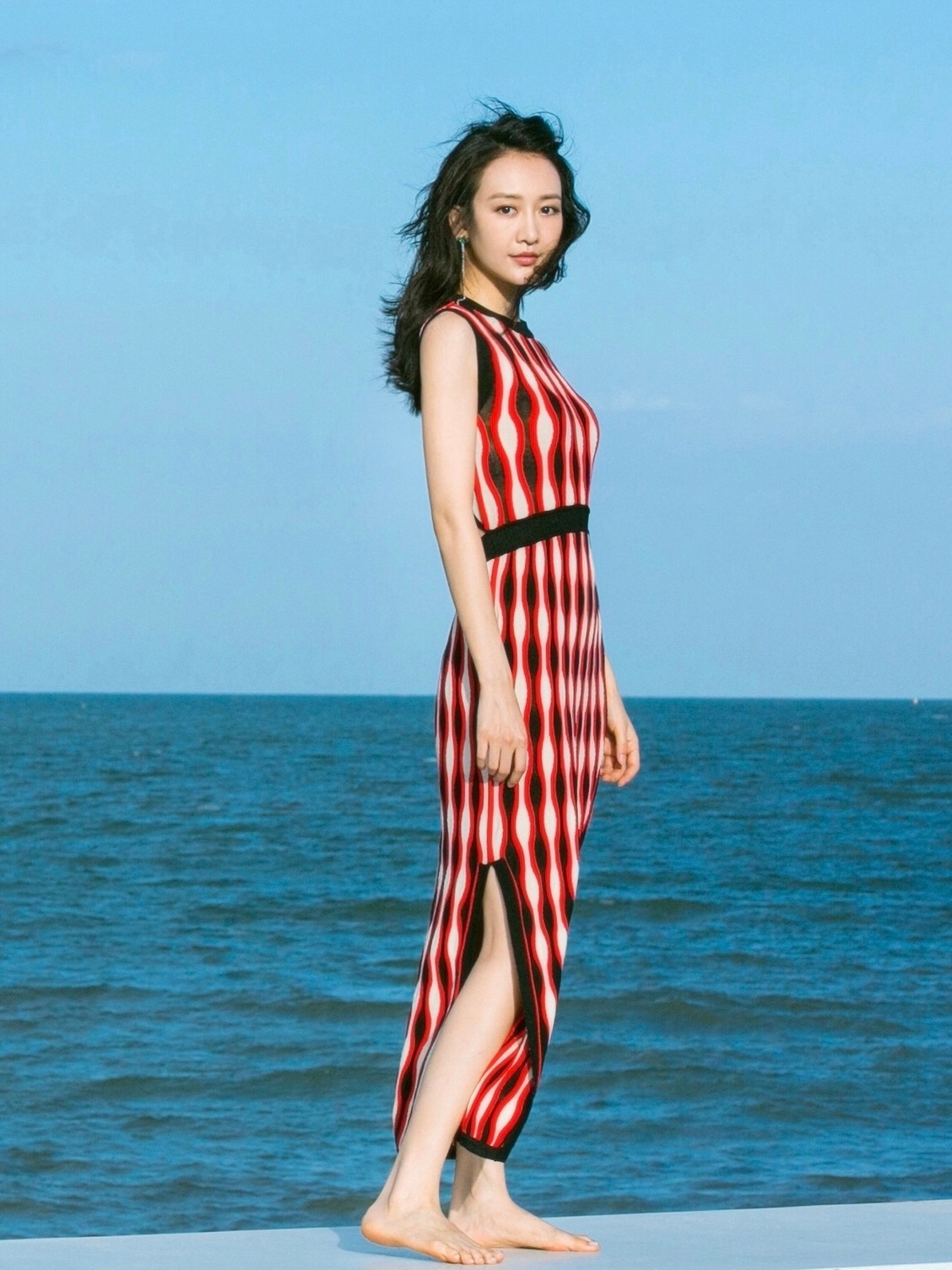 王鸥 