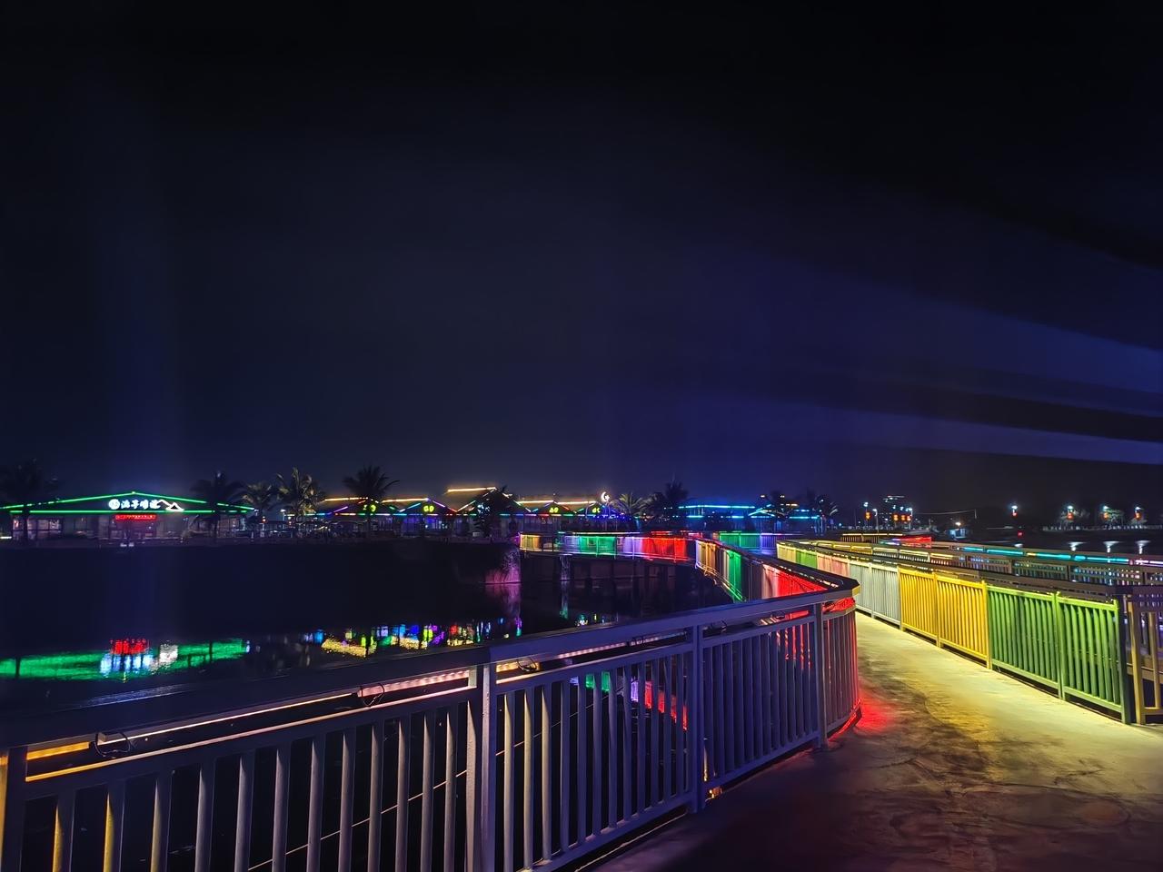夜晚的灯光秀，色彩多斑斓，美不胜收啊！