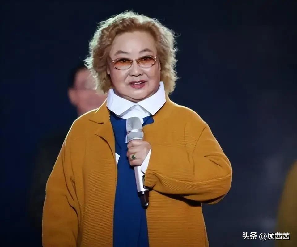 一代歌声传奇落幕！人民艺术家郭兰英离世，遵照遗愿丧事一切从简。
8月12日凌晨，