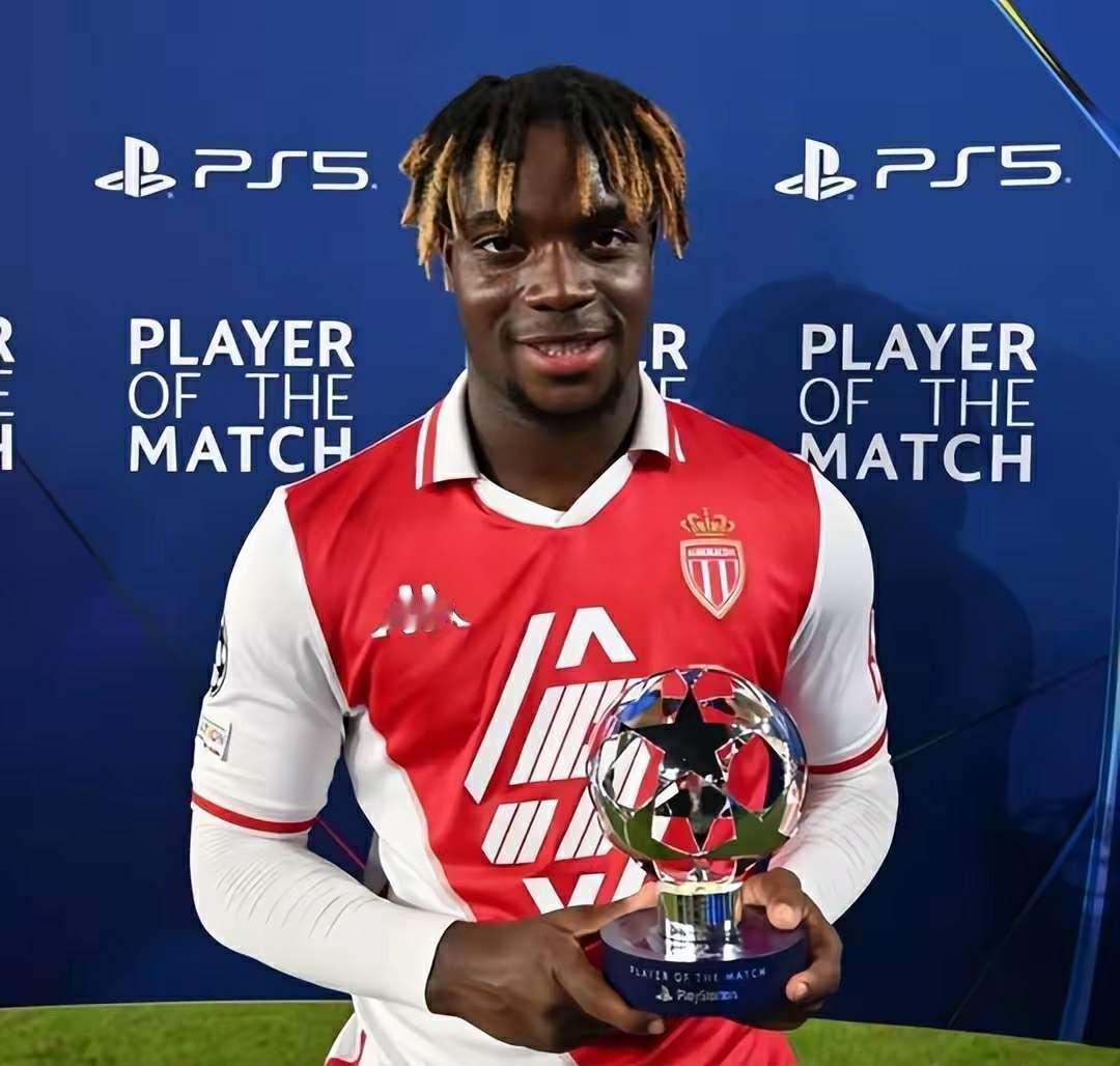 不得不说沙特球队是真阔绰，吉达联合从摩纳哥买了个替补球员花了3300万欧，吉达联