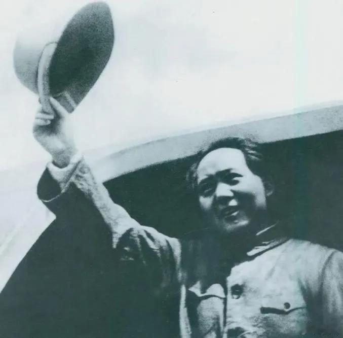 读书笔记：研读《毛泽东年谱》——问与答
问：蒋介石三次请毛主席到重庆谈判，毛主席