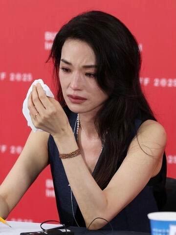舒淇为什么在韩国红毯哭了 ​​​