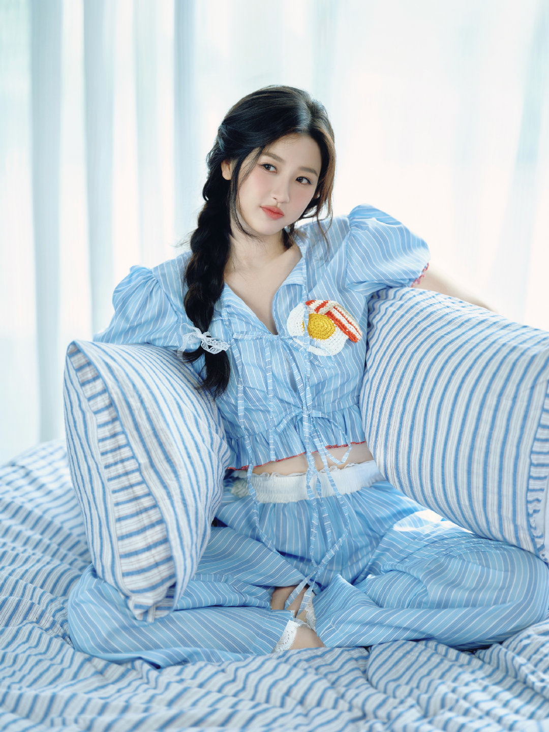 双轨站内热度破7000 双轨热度稳步上升 双轨站内热度破7000，谁懂这个姜暮和