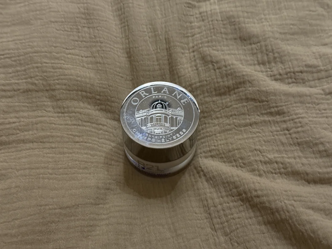 谁在法国🇫🇷 求给我带20罐！！！！！！