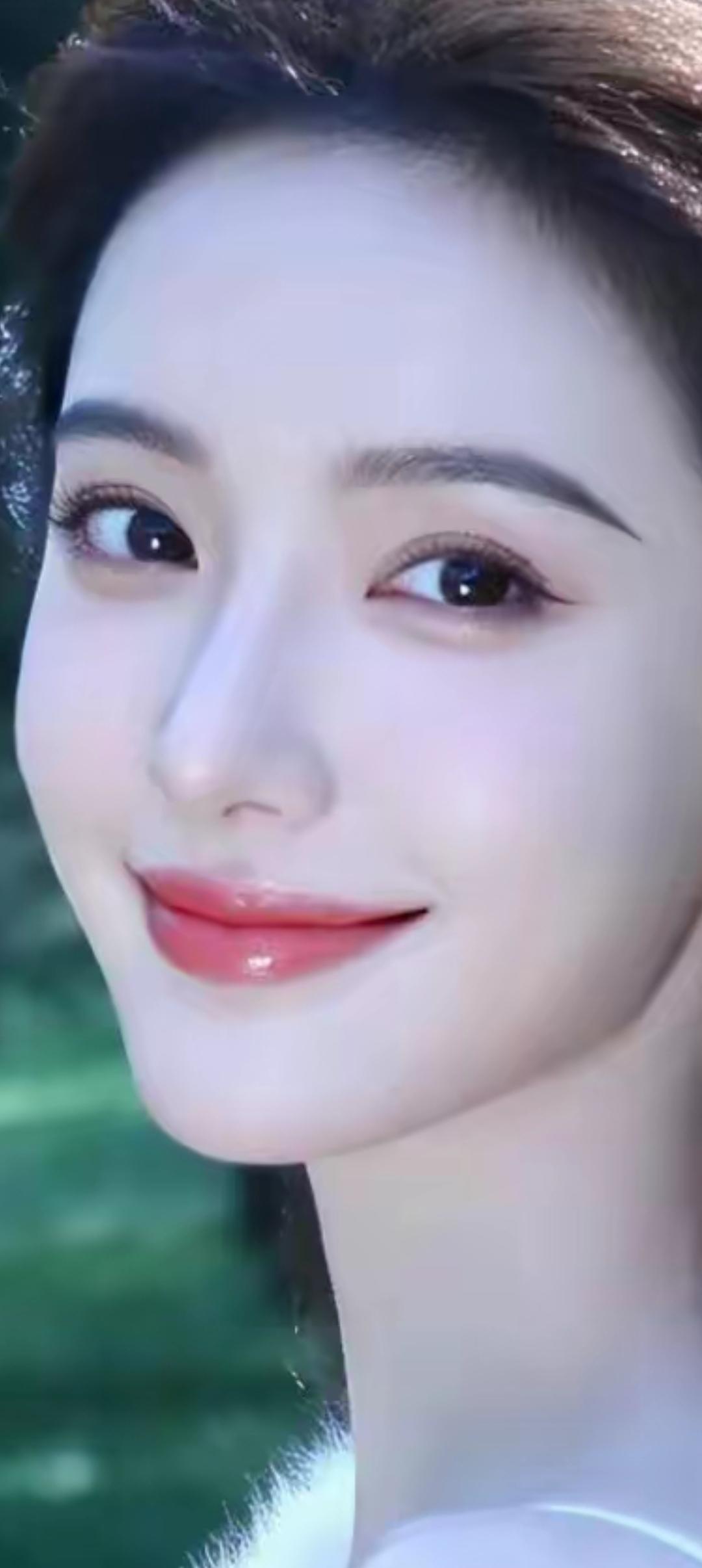 清新自然，笑靥如花，自然妆容，元气满满！
