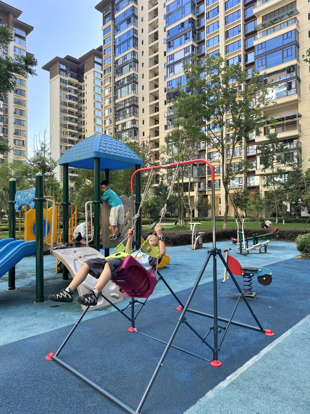 给快乐小孩安排上，下楼随时能荡秋千🔆