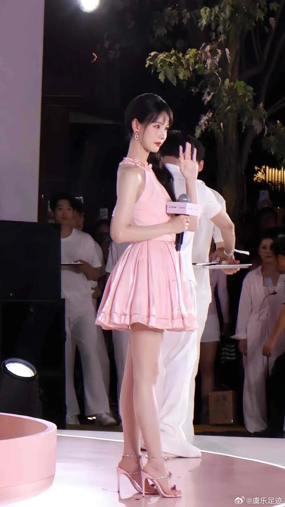 陈都灵回应获奖感言出圈美丽明媚的嘟嘟🩷生图都美地这么出众 