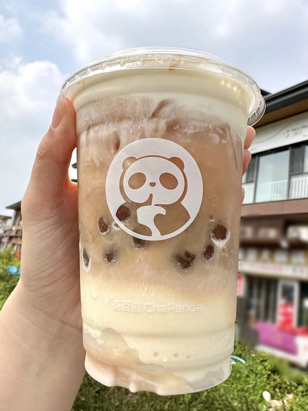 我的新妻子出现了。。。