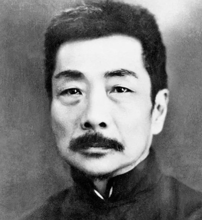 “以后请不要再到后院子。愿你自重!” 1923年，鲁迅突然收到弟弟周作...