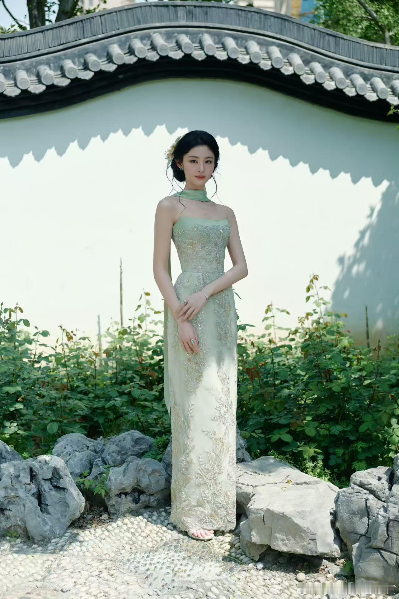 赵晴年度文化魅力人物见证赵晴一步步从汉服圈走向领奖台！这份“年度文化魅力人物”是