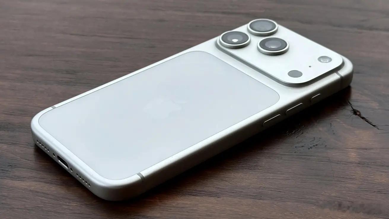 iPhone 18 Pro系列首发LTPO+技术的消息保真的话，那这应该会是苹果