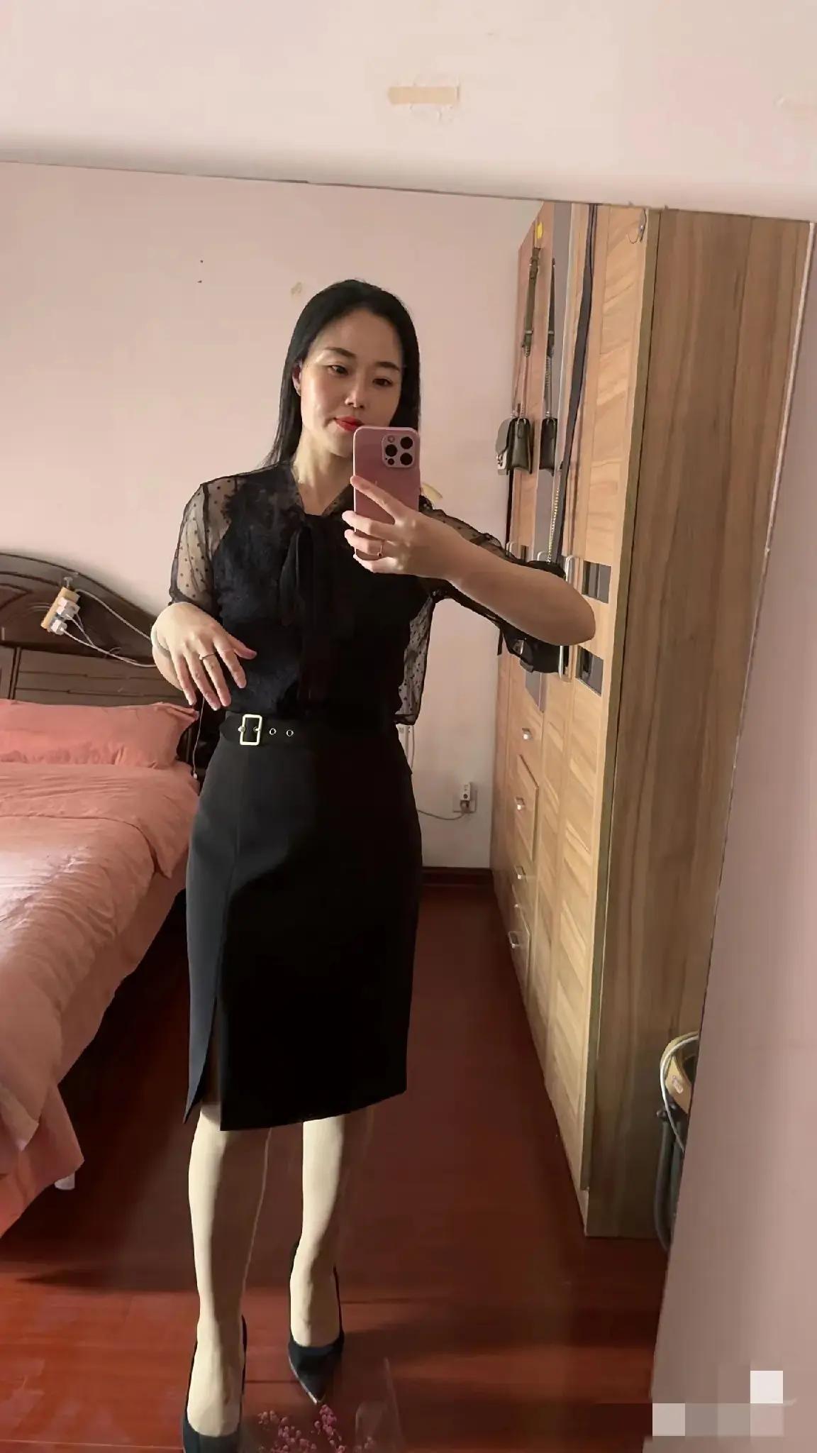 这样很平易近人啊[呲牙][呲牙]，秋日午后的温柔