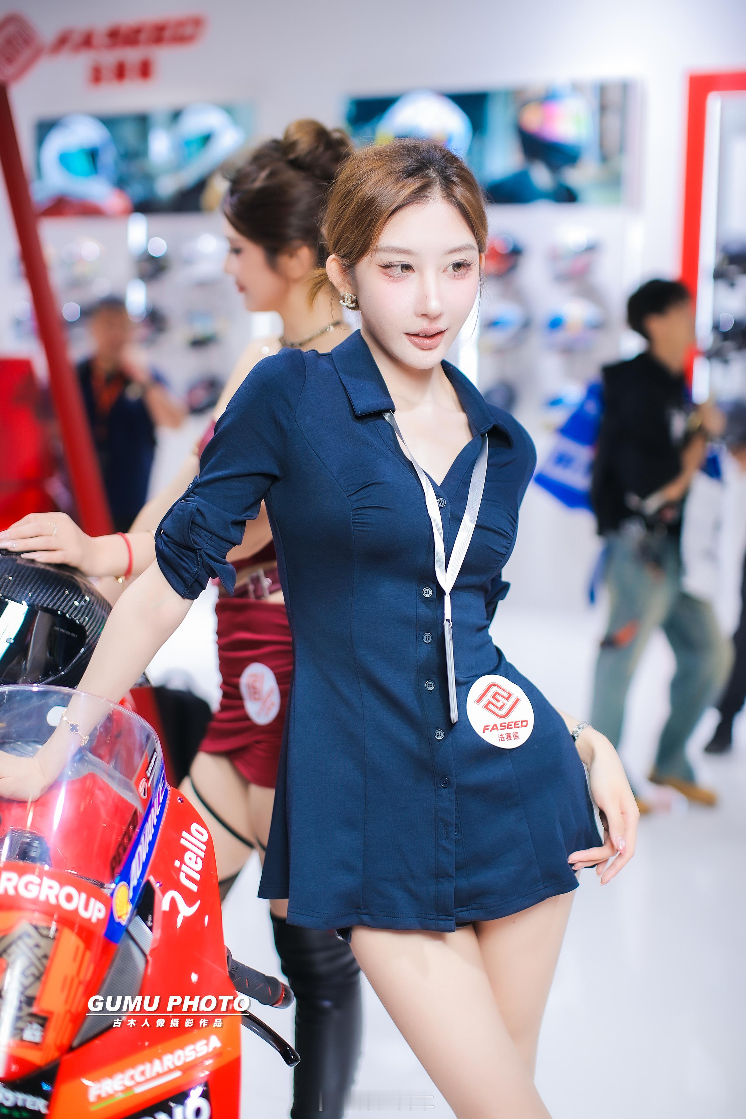 2026中国摩博会法赛德展台模特2026中国摩博会2026重庆摩展摩托车车模  