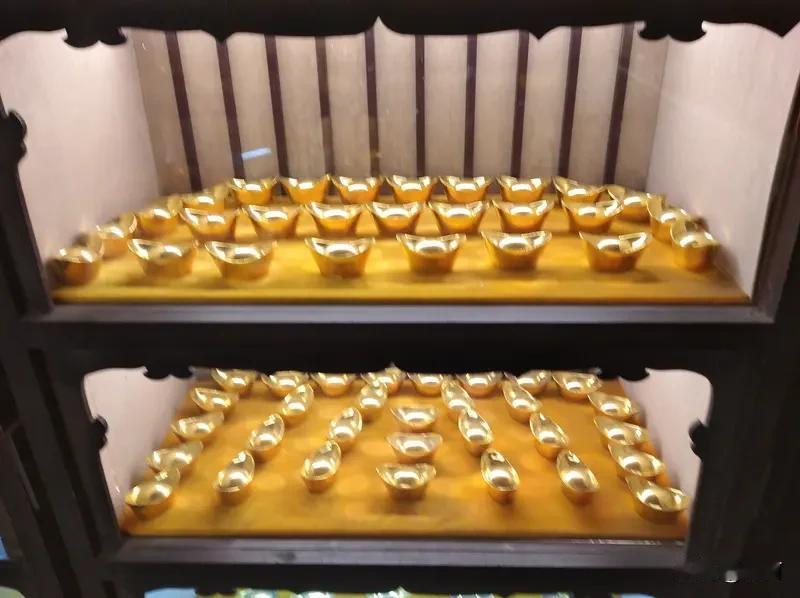 猜谜语真的超有趣，就像“万两黄金没做成”这个谜面，谜底是“无锡”。为啥这么说呢？