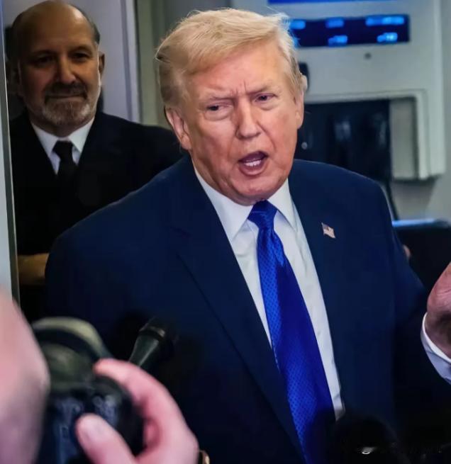 特朗普谈黎智英被判刑，这次终于说对了！2月9日，记者问特朗普道：总统先生，您听说