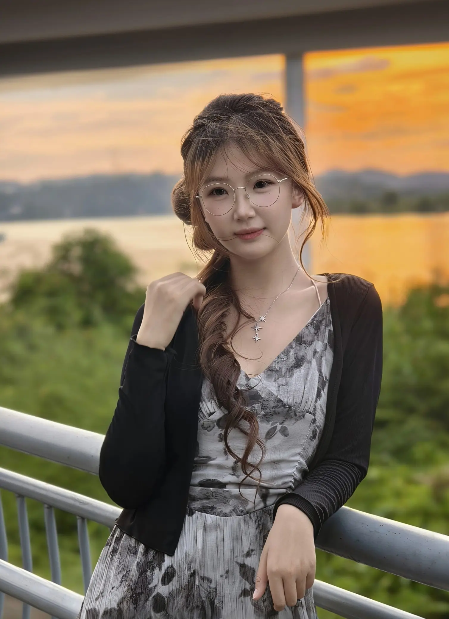 晚霞很美，像偷偷心动的你。