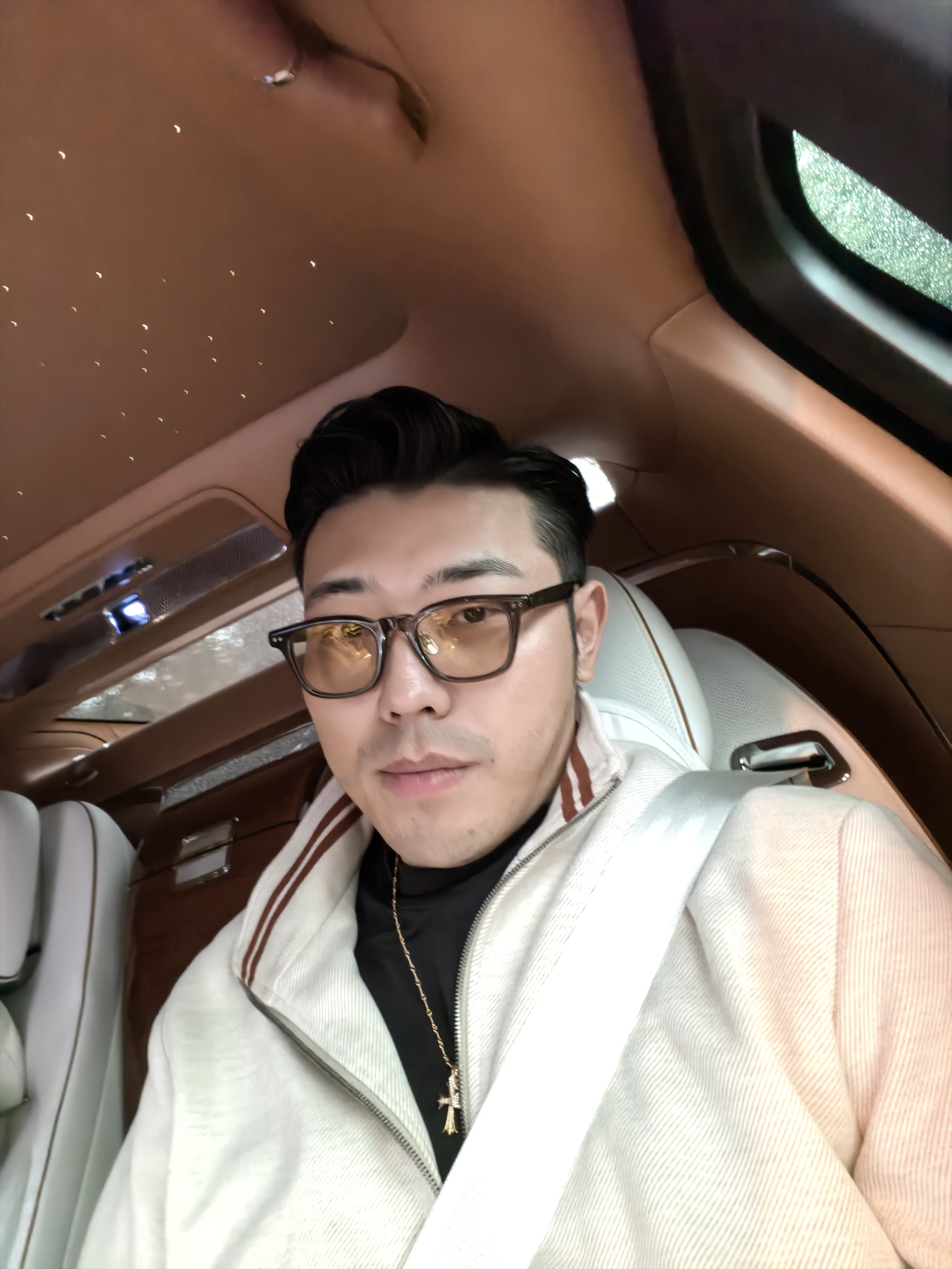 来上海提了车车～～～  ​​​
