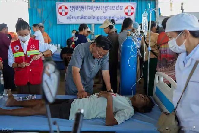 泰柬停火！90万人重获安宁，中国调停功不可没
 
12月27日，泰国和柬埔寨在边