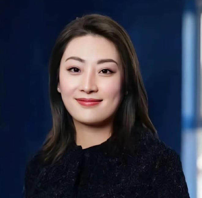 把亲儿子送入险境，杜建英破坏掉了宗庆后的形象，也给宗馥莉姐弟4人带来了极大的危险